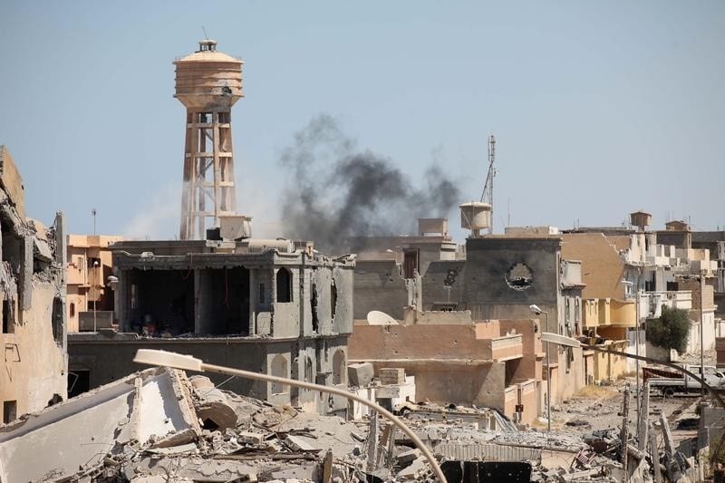 Smoke rises following an air strike during a battle between Libyan forces allied with the UN-backed government and Islamic State militants in Sirte, Libya September 7 2016 REUTERS/Hani Amara