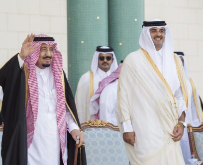 King of Saudi Arabia Salman bin Abdulaziz (L) is welcomed with an official ceremony by Emir of Qatar Sheikh Tamim bin Hamad Al Thani (R) at Royal Palace in Doha, Qatar on 5 December 2016. [Bandar Algaloud/ Saudi Kingdom/ Handout]