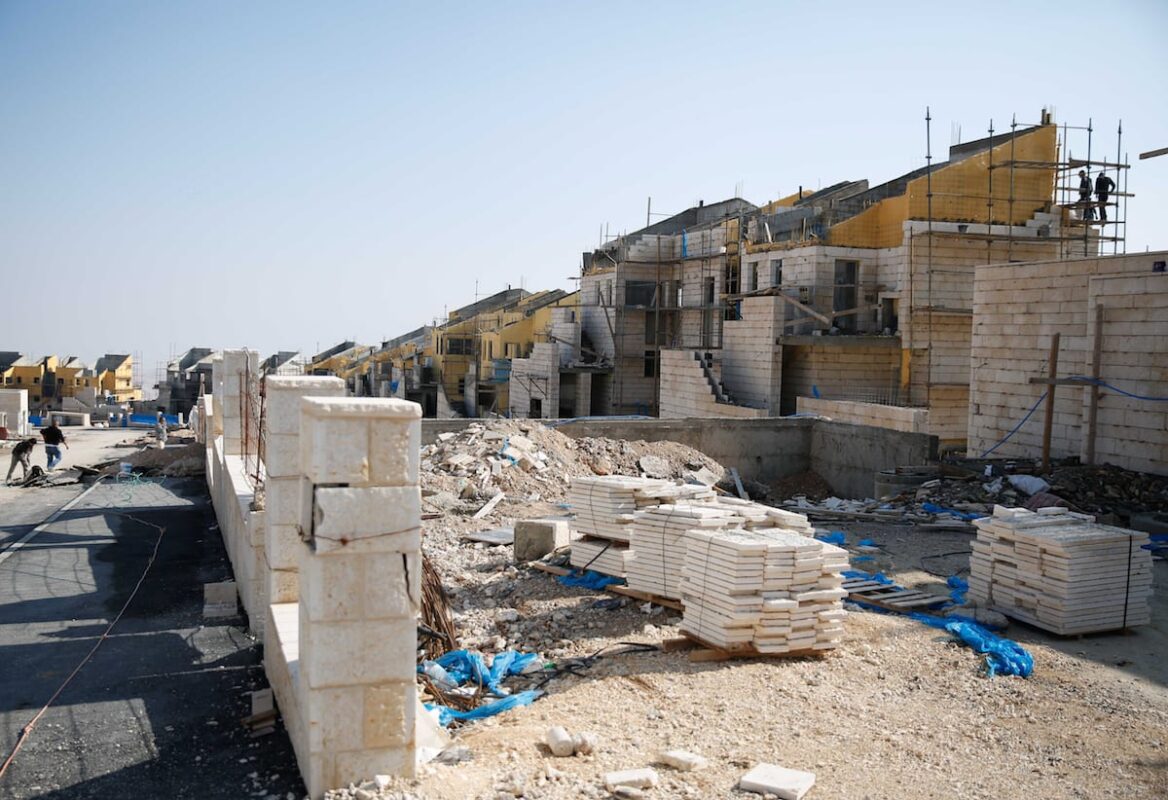 Settlement constructions by Israel continues in east of Jerusalem [Daniel Bar On/Anadolu]