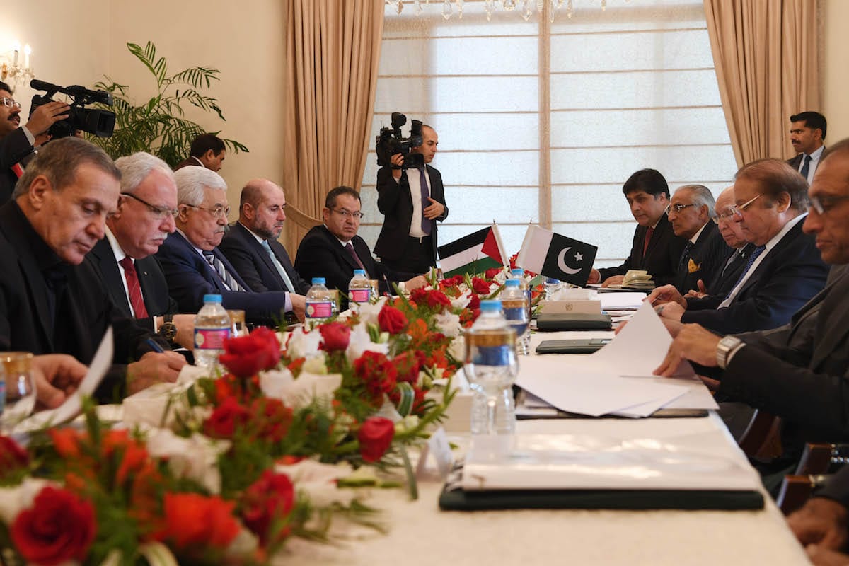 PA president Abbas visits Pakistan β Middle East Monitor
