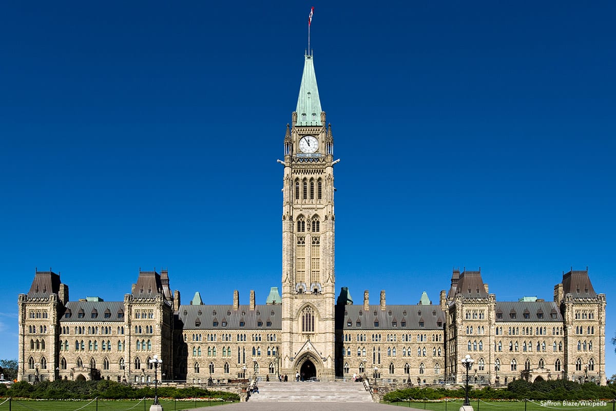 Parliament of Canada [Saffron Blaze/Wikipeda]