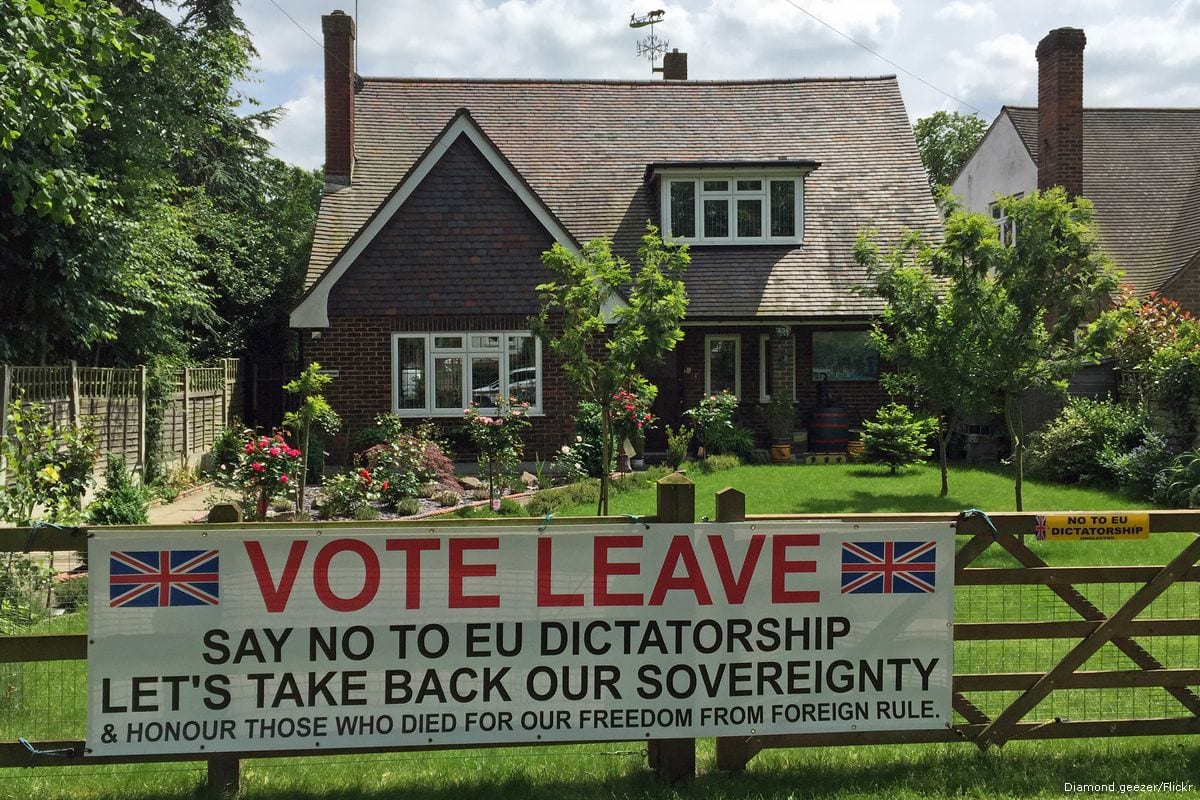 Image of leave the EU propaganda during the Brexit referendum in London, UK [Diamond geezer/Flickr]