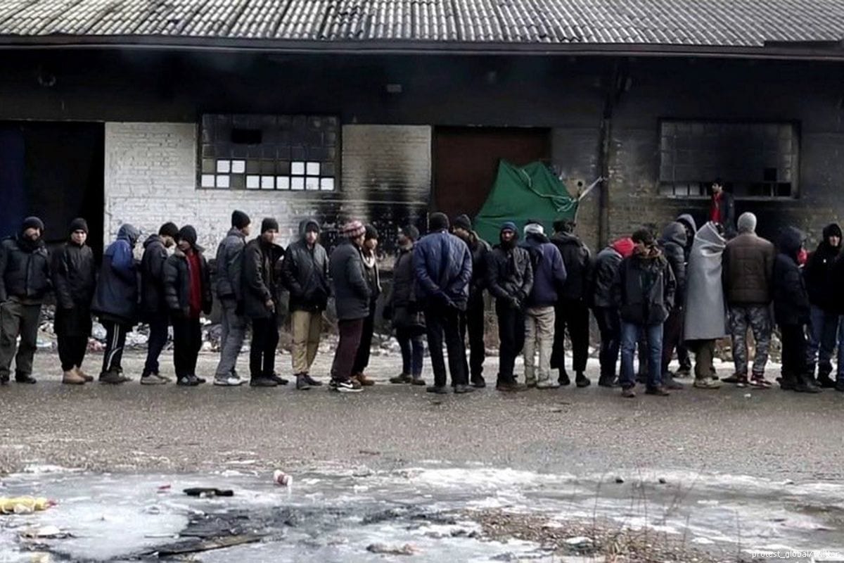 Image of refugees in Serbia on 31st March 2017 [protest_global/Twitter]