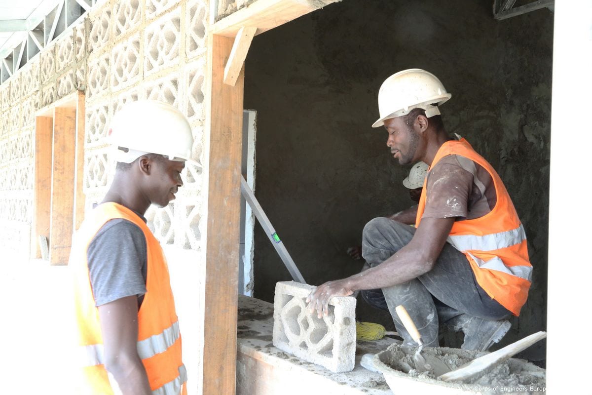 Image of Ghanaian workers at a construction site [PROU.S Army Corps of Engineers Europe District/Flickr]