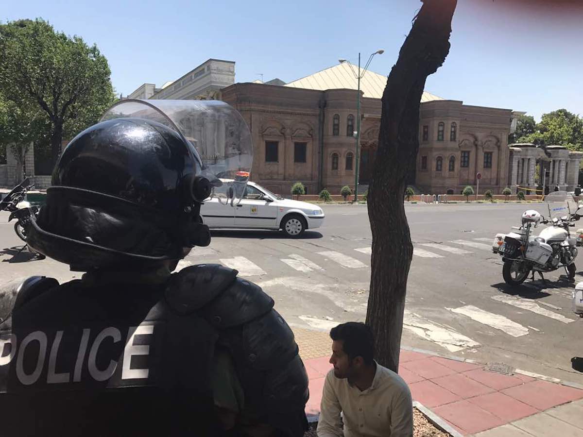 Police take security measures after gunmen opened fire at Iran’s parliament and the shrine of Ayatollah Khomeini in the capital Tehran, Iran on June 7, 2017 [Fatemeh Bahrami/Anadolu Agency]