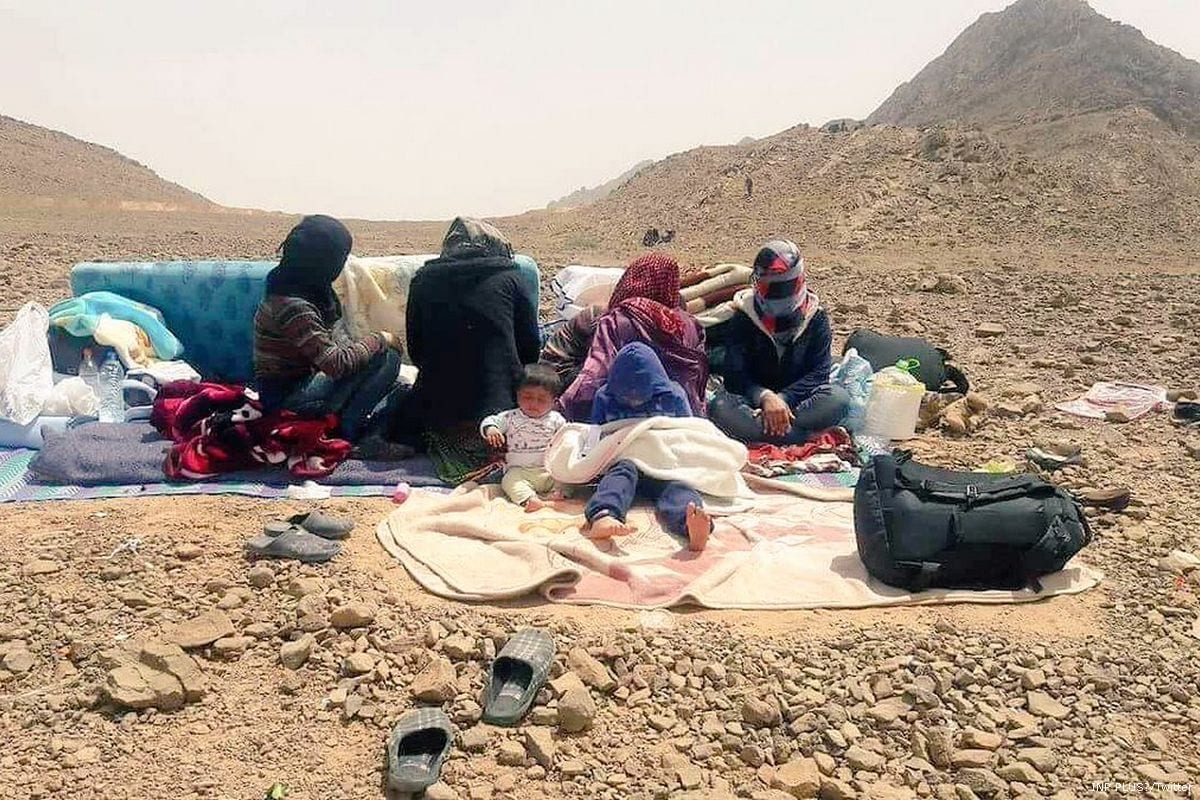 Image of Syrian refugees at the Algerian and Moroccan border [INP PLUS‏/Twitter]