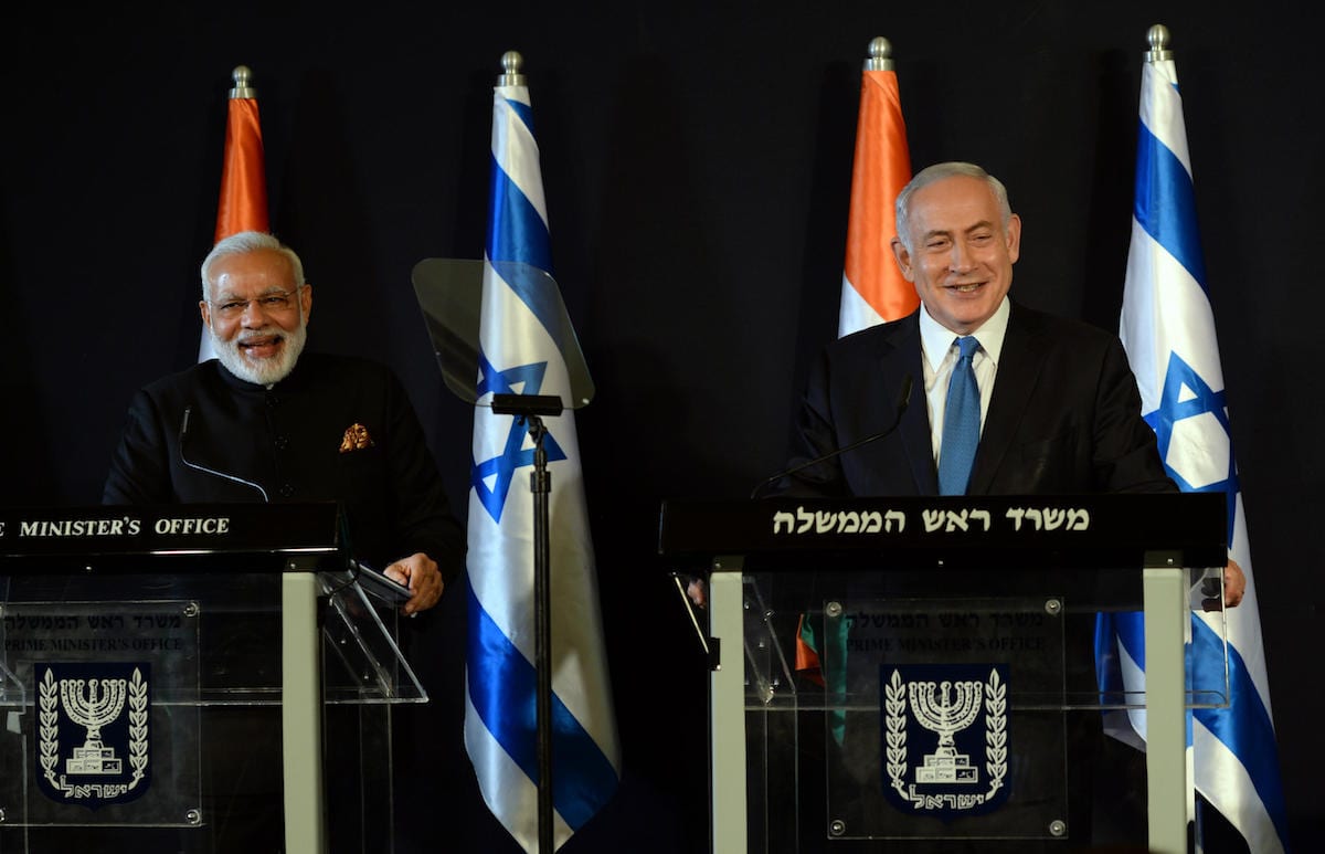 Israel's Prime Minister Benjamin Netanyahu (R) and Indian Prime Minister Narendra Modi (L) hold a joint press conference following their meeting in Jerusalem on 5 July 2017 [Haim Zach/GPO / Handout /Anadolu Agency]