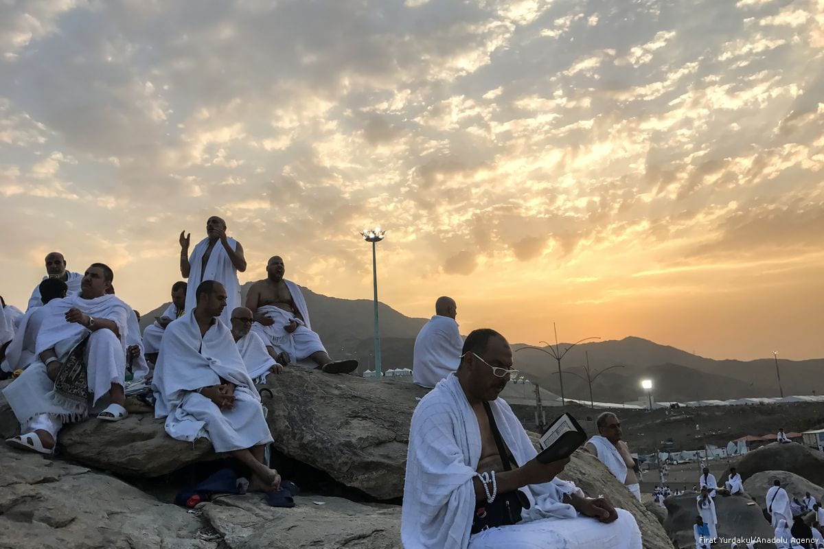 Pilgrims on Mount Arafat Middle East Monitor