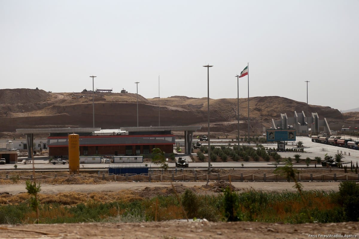 A tank of Iranian Army is deployed near Iraq-Iran border gate, which is closed for one day due to the military drill organised by Iraqi Kurdish Regional Government (IKRG) in Sulaymaniyah, Iraq on 3 October, 2017 [Feriq Fereç/Anadolu Agency]