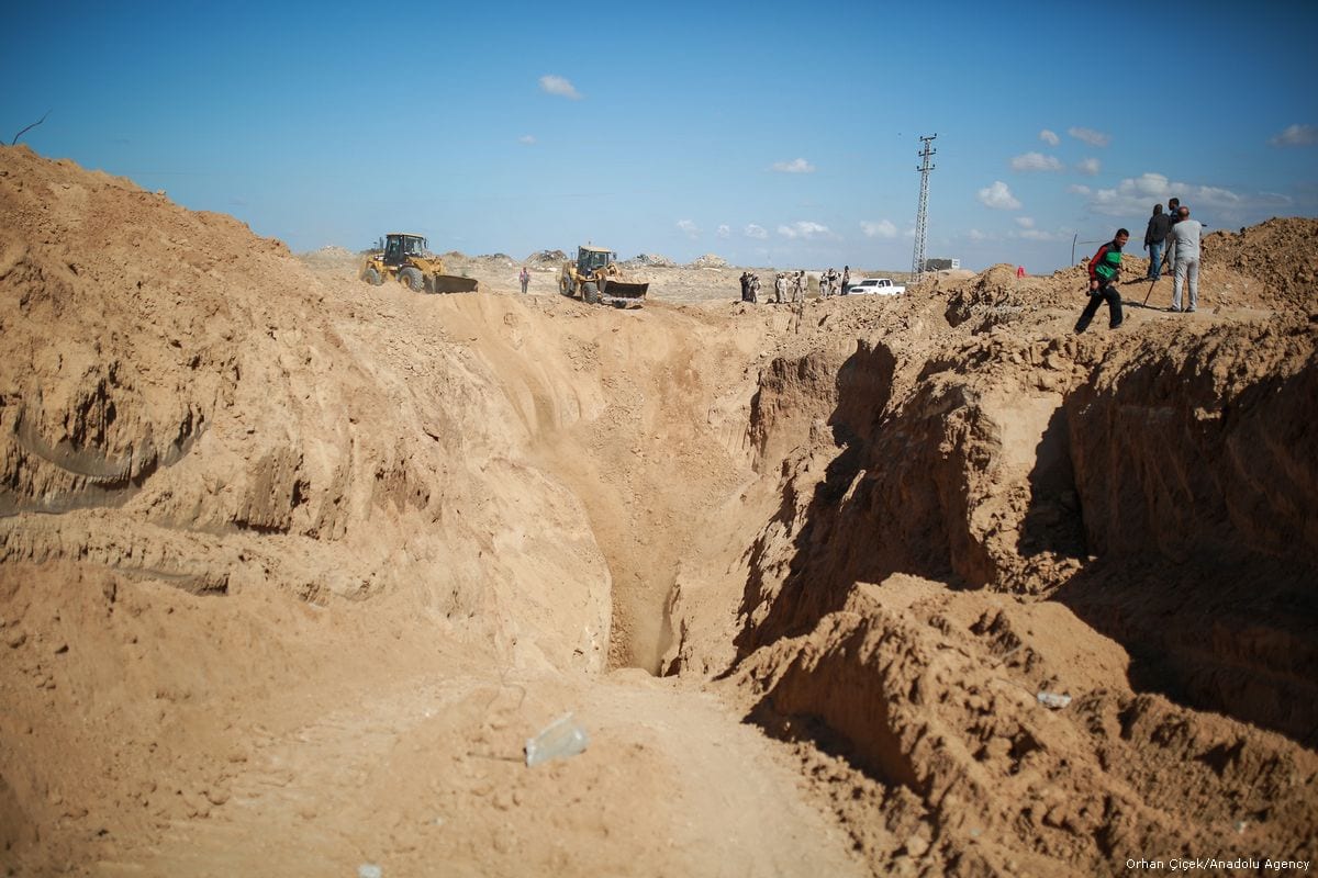 Rescue Operations After Israel Bombed Gaza Tunnel Middle East Monitor
