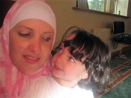 Gina Davis and her daughter Zaineb, who was 7 years old when her father Kamel Fekkar took her to Algeria [Image: Gina Davis]
