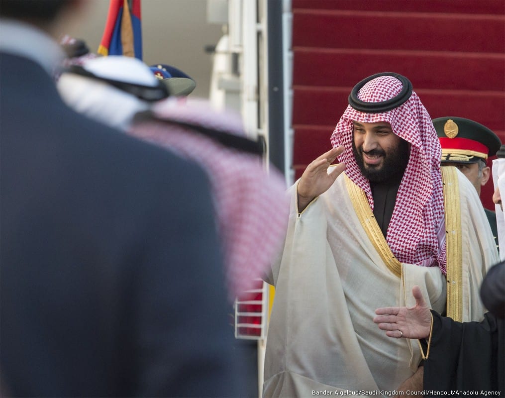Crown Prince and Defense Minister of Saudi Arabia Mohammad bin Salman al-Saud arrives at Cairo International Airport in Cairo, Egypt on 4 March, 2018 [Bandar Algaloud/Saudi Kingdom Council/Handout/Anadolu Agency]