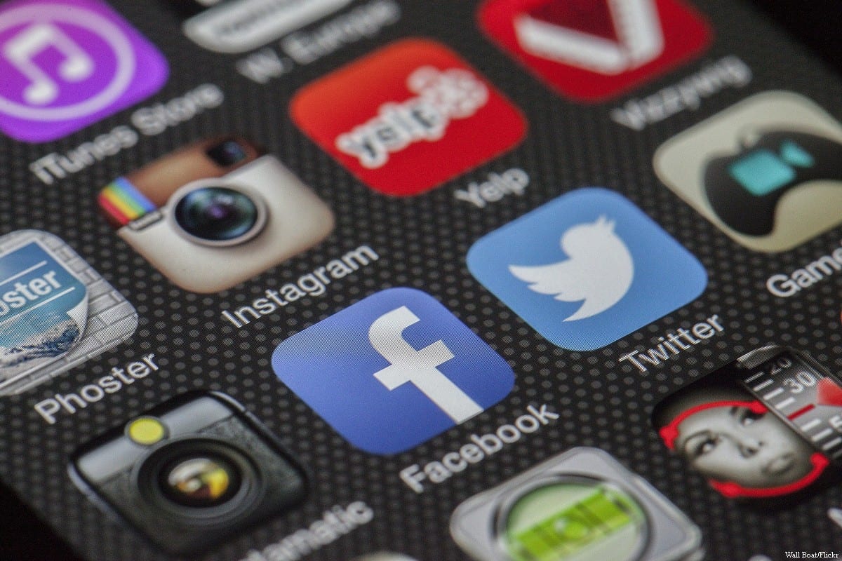 Social Media apps [Wall Boat/Flickr]