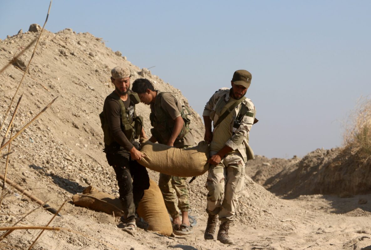 Syrian oppositions prepare defense line due to Assad regime's any potential military offensive against Idlib, Syria on 29 August, 2018 [Enes Abed/Anadolu Agency]
