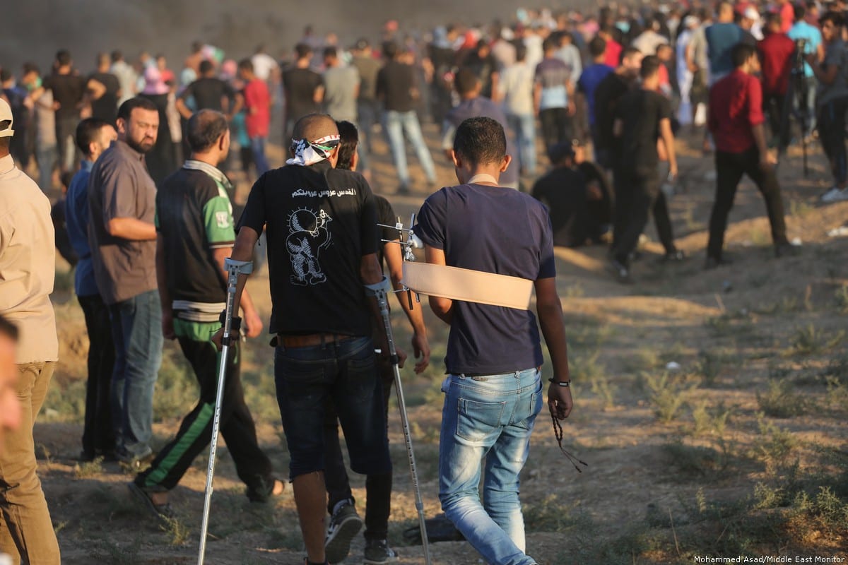 210 unarmed Palestinians were injured as they took part in the Great March of Return protests in the Gaza Strip on 7 September 2018 [Mohammed Asad/Middle East Monitor]