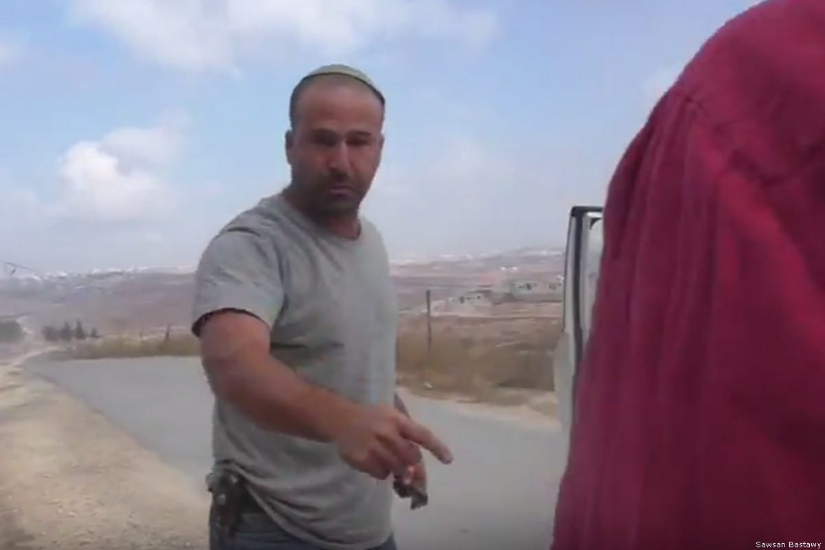 Israel settler harasses Palestinian school children – Middle East Monitor