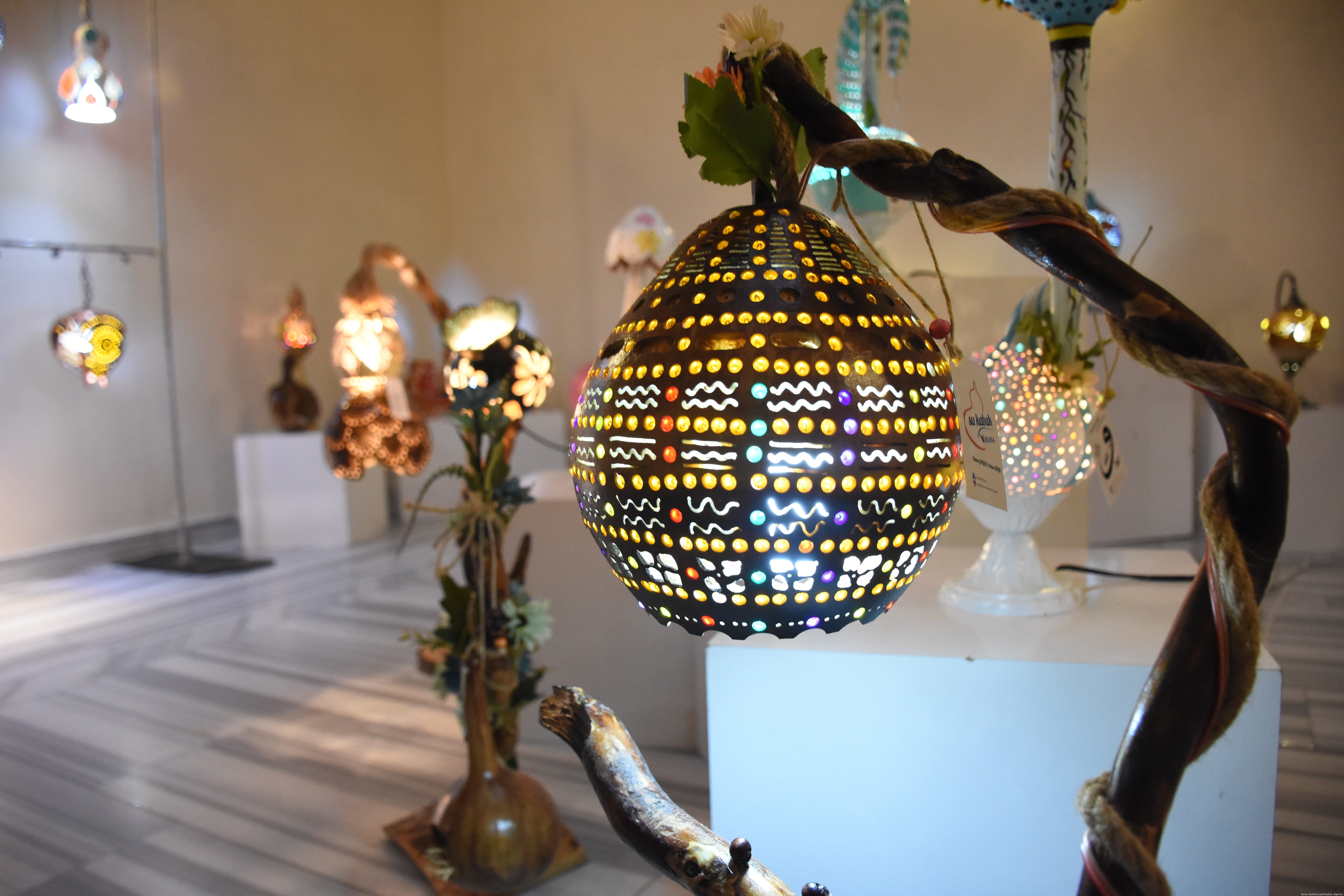 Beautiful Lamps Made Of Pumpkins Middle East Monitor beautiful-lamps-made-of-pumpkins-middle-east-monitor