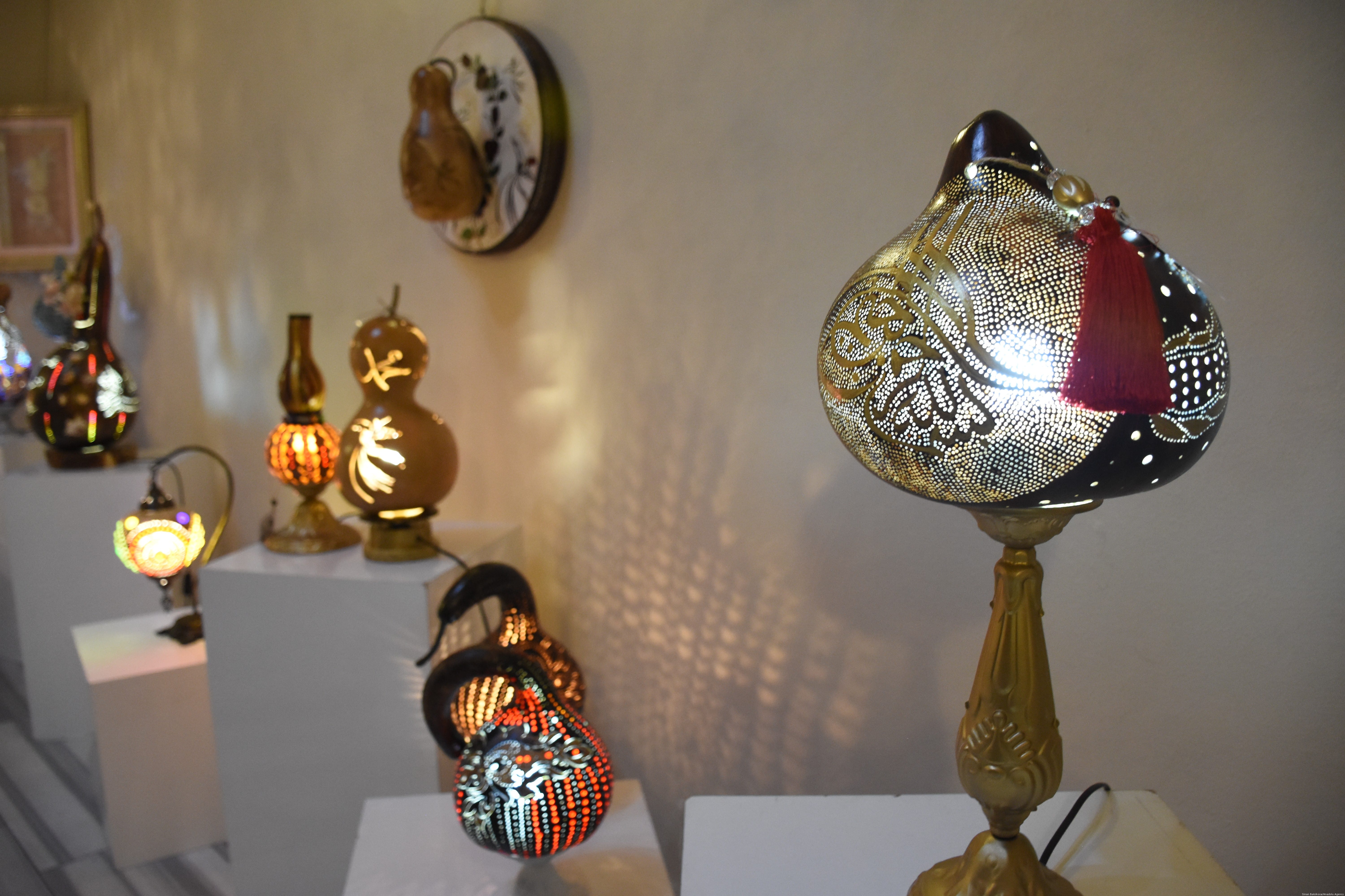 Beautiful Lamps Made Of Pumpkins Middle East Monitor beautiful-lamps-made-of-pumpkins-middle-east-monitor