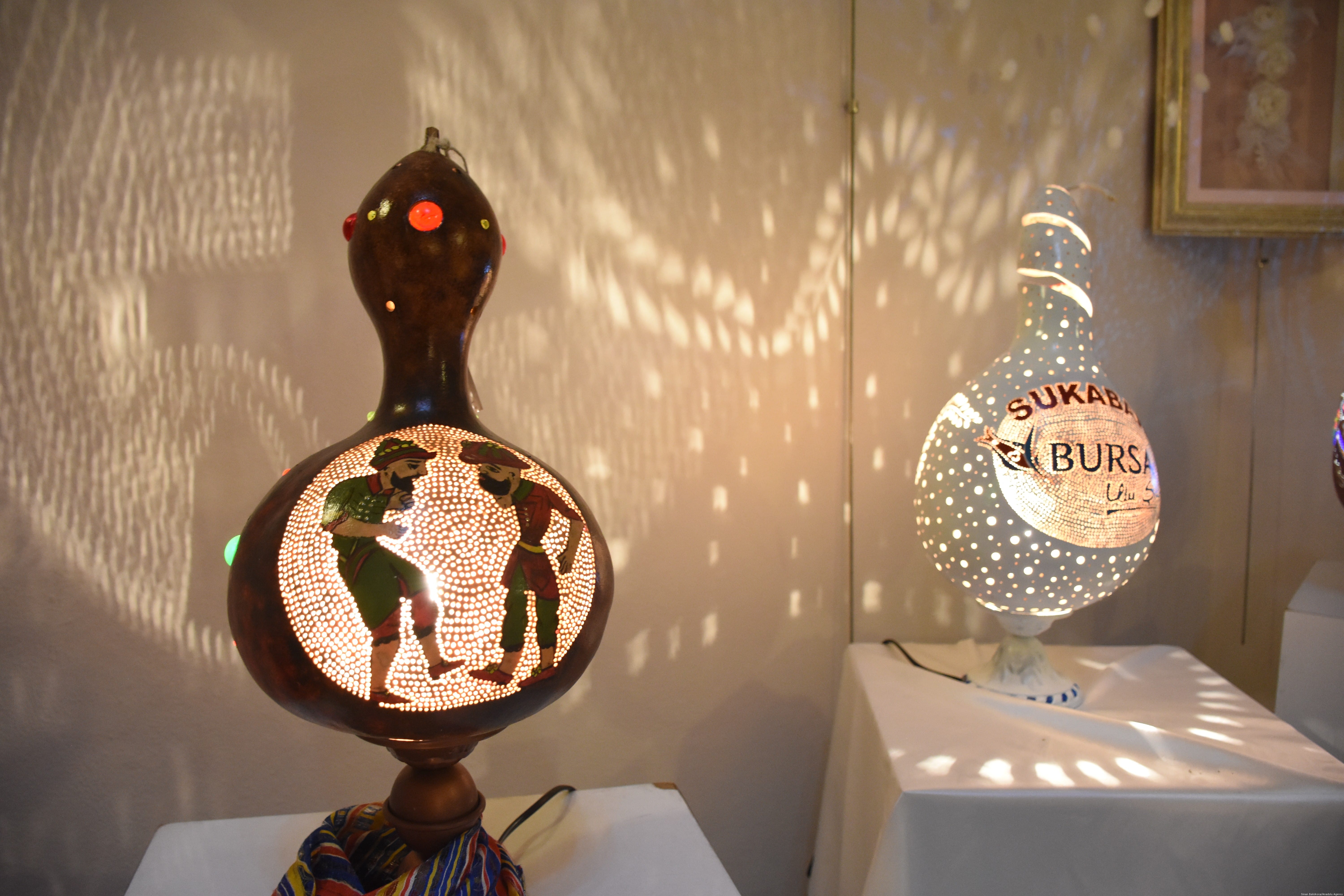 Beautiful Lamps Made Of Pumpkins Middle East Monitor beautiful-lamps-made-of-pumpkins-middle-east-monitor