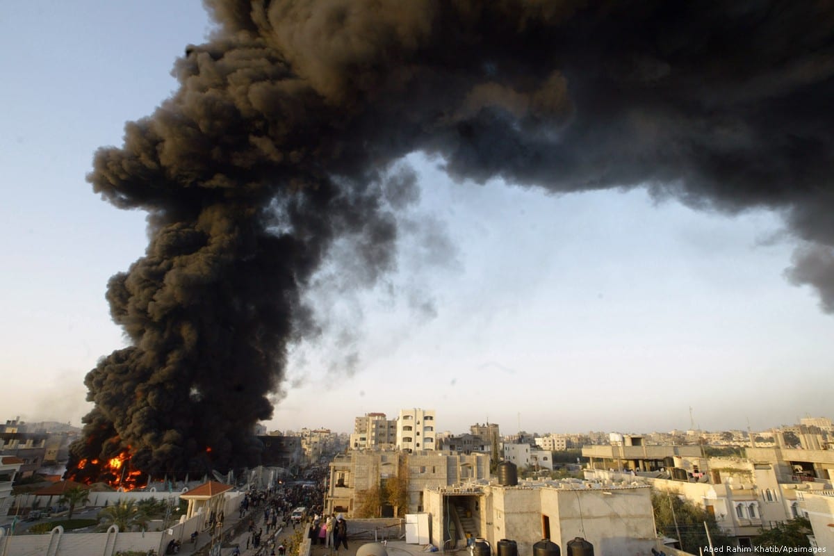 Photo taken during the Israeli war on the Gaza Strip on 28 December 2008 [Rahim Khatib/Apaimages]