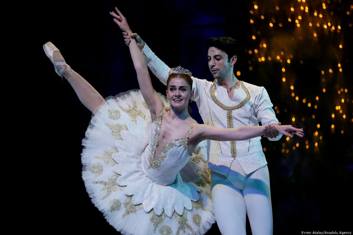 Izmir State Opera and Ballet dancers perform during general rehearsal of Pyotr Ilyich Tchaikovsky's Nutcracker premiere in Turkey on 21 December 2018 [Evren Atalay/Anadolu Agency]