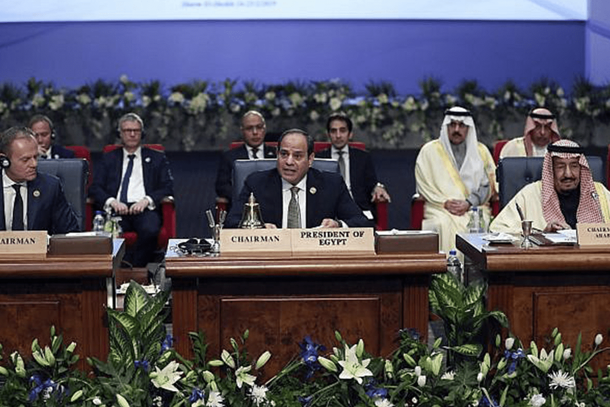 Egypt's President Abdel-Fattah El-Sisi, center, chairs at a summit between Arab and European states on 25 February, 2019 [Twitter]