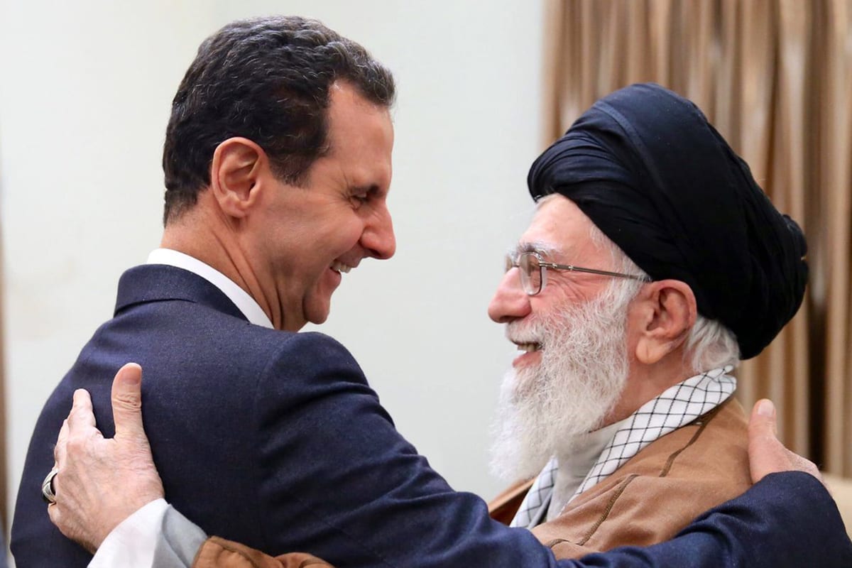 Syrian President Bashar Al-Assad (L) and Supreme Leader Ayatollah Ali Khamenei in Tehran, Iran on 25 February 2019 [Yousef Alhelou/Twitter]