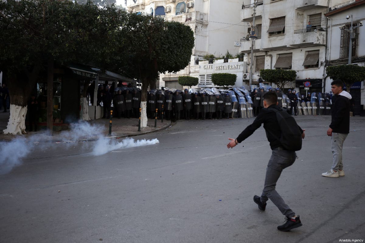 Algerian students protest against the fifth term of Abdelaziz Bouteflika \u2013 Middle East Monitor