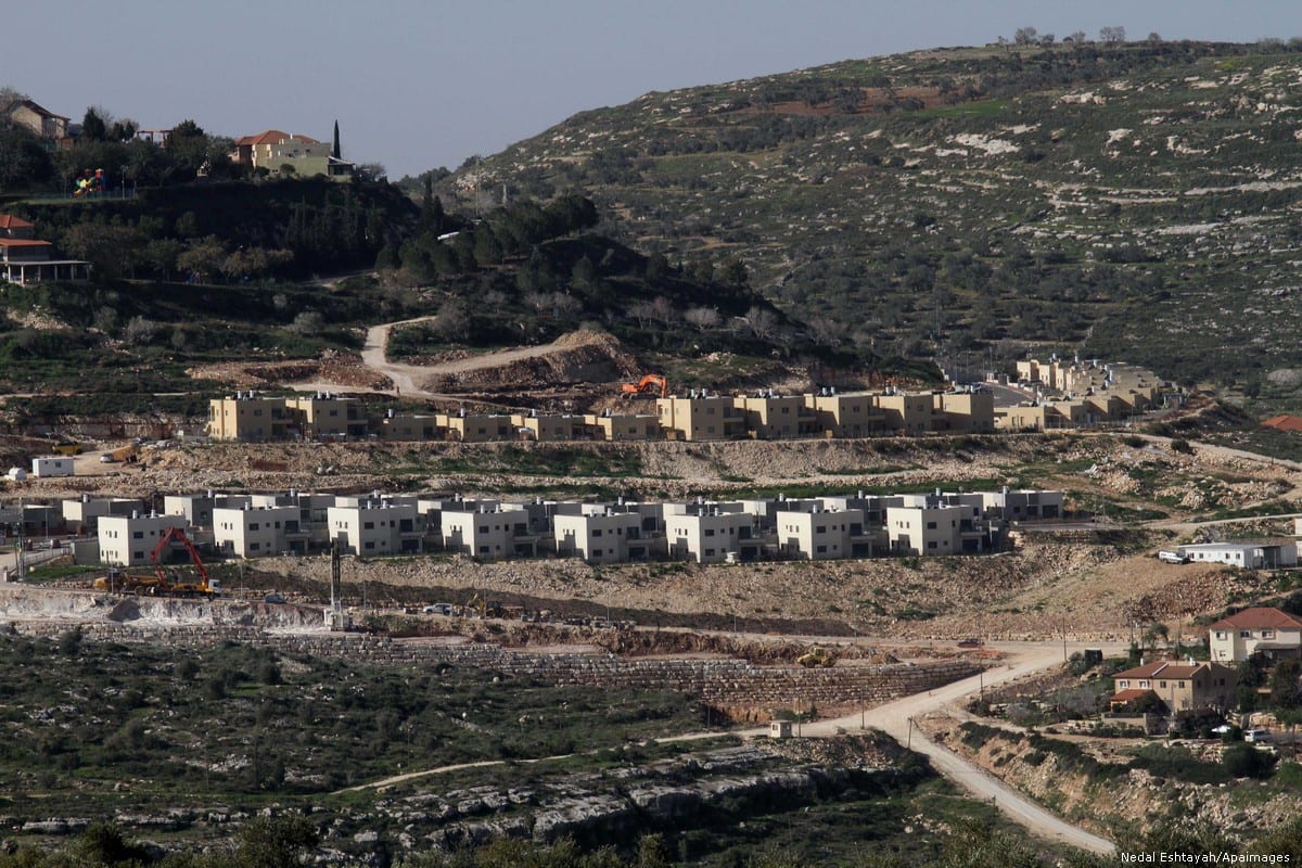 Jewish settlements near Nablus, in the Israeli-occupied West Bank, on 10 February 2015 [Nedal Eshtayah/Apaimages]