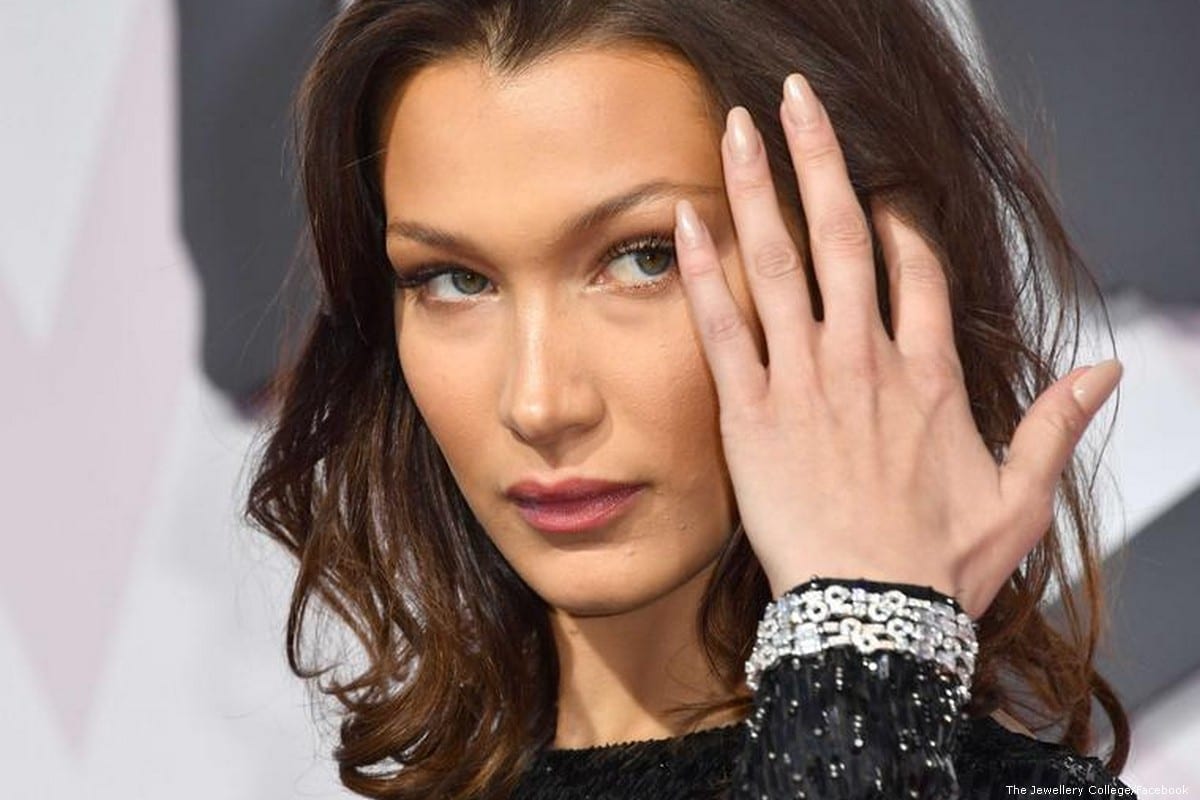 bella hadid nail art