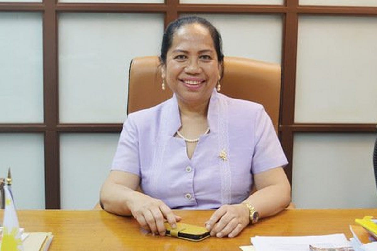 Philippines Ambassador to Lebanon Bernardita Catalla, died from coronavirus in Beirut, Lebanon on 2 April 2020 [Aniqa Nisar/Twitter]