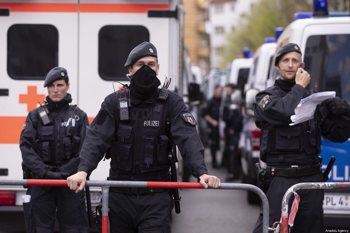 German police in Berlin [Abdulhamid Hoşbaş/Anadolu Agency]