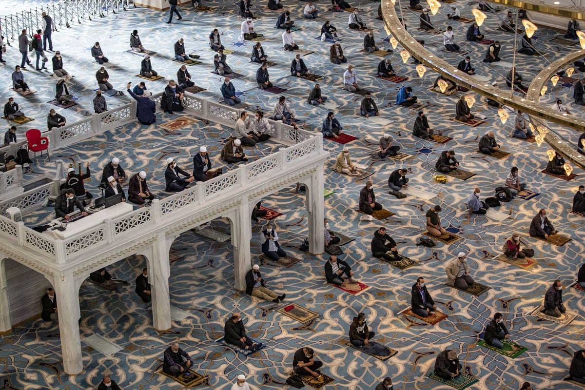 Friday prayers held in Turkey for the first time since virus outbreak