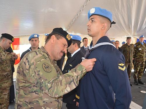 Commander of the Lebanese Navy -Hosni Daher- was giving the United Nations Peacekeeping Medal to the Military personnel of the Brazilian Navy on 16 January 2019 in Lebanon [Brazilian Navy]