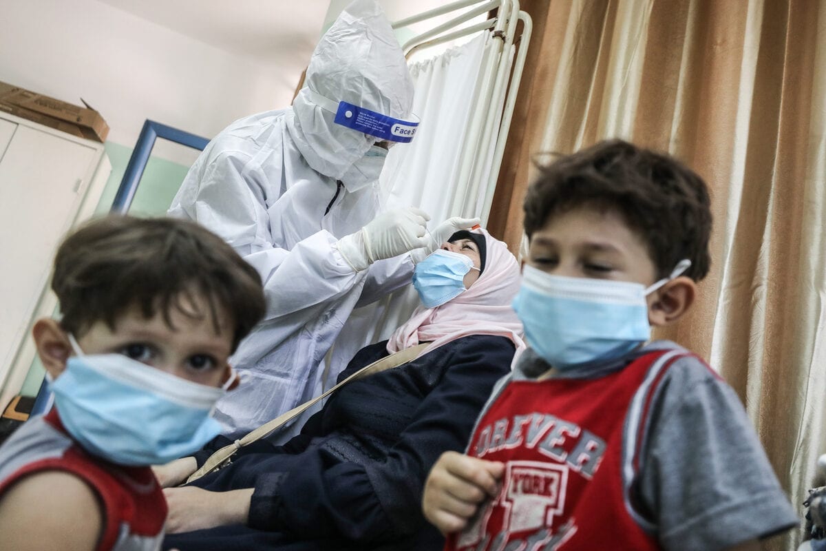 Coronavirus (Covid-19) testing centre in Gaza on 27 September 2020 [Ali Jadallah/Anadolu Agency]