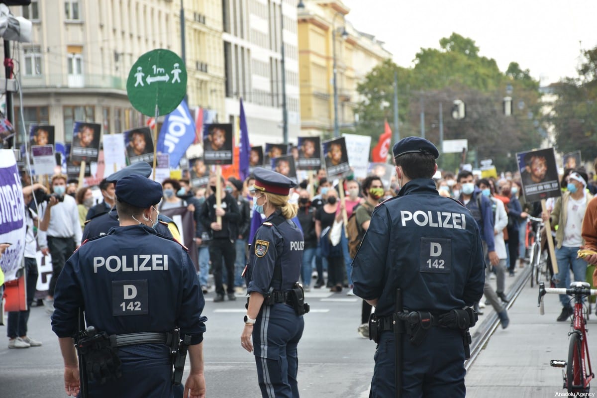 Police take security measures as people gather to stage a protest to show solidarity with asylum seekers and refugees at Heldenplatz square in Vienna, Austria on 3 October 2020. Aşkın [Kıyağan - Anadolu Agency]