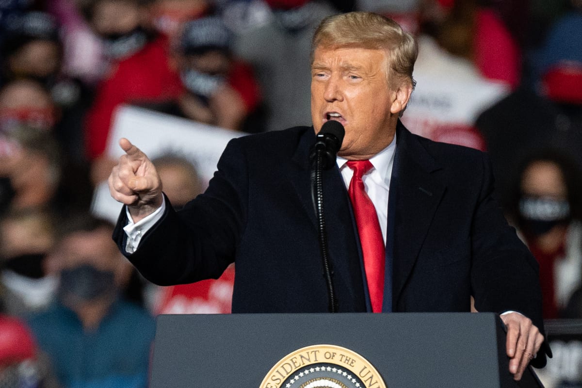 US President Donald Trump hosts a campaign rally in Lititz, Pennsylvania on 26 October 2020 [Tayfun Coşkun/Anadolu Agency]