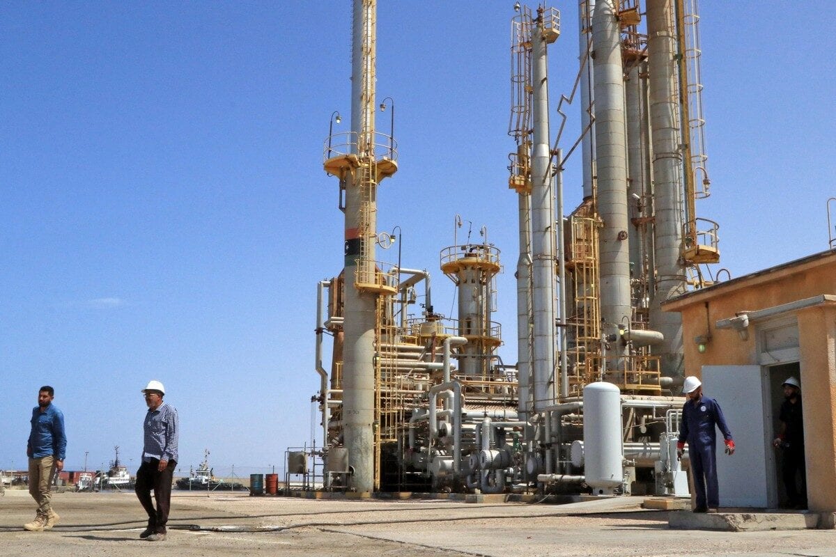 Libya French oil company discusses partnership to boost production