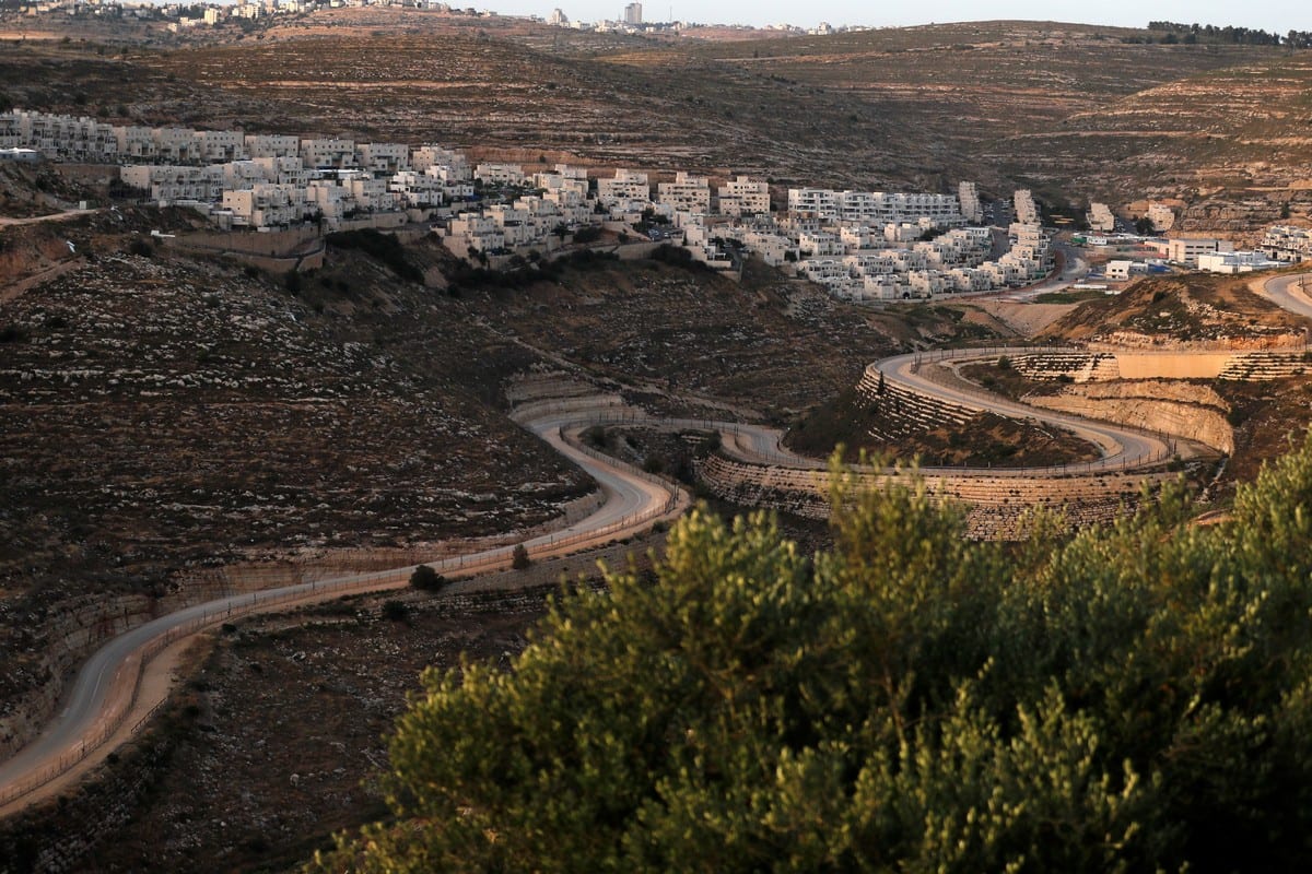Israeli settlements in the West Bank on 10 June 2020 [AHMAD GHARABLI/AFP/Getty Images]