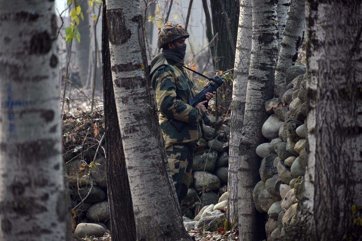 KASHMIR, INDIA- DECEMBER 01 : An Indian military soldier guards the polling station during the second phase of District Development Council (DDC) election in north Kashmir on December 01, 2020 ( Faisal Khan - Anadolu Agency )