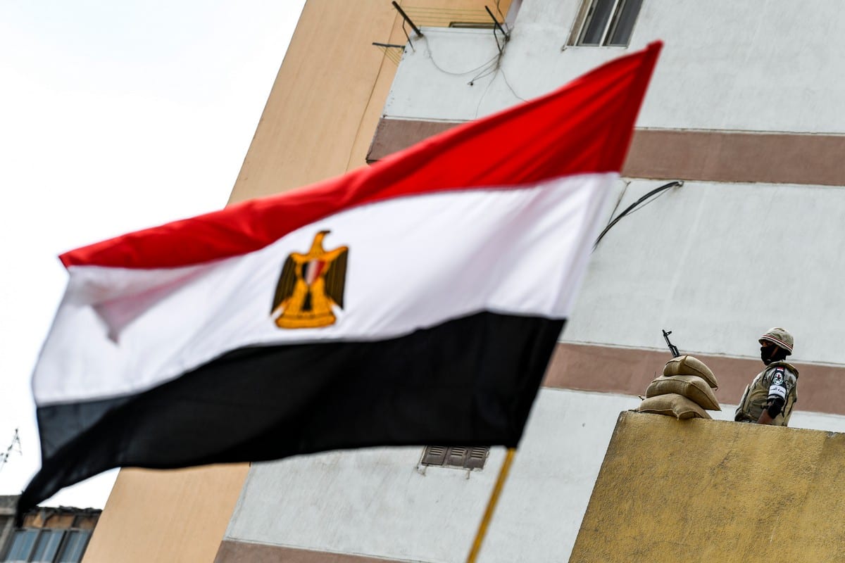Egypt's national flag in Cairo on 20 April 2019 [KHALED DESOUKI/AFP/Getty Images]