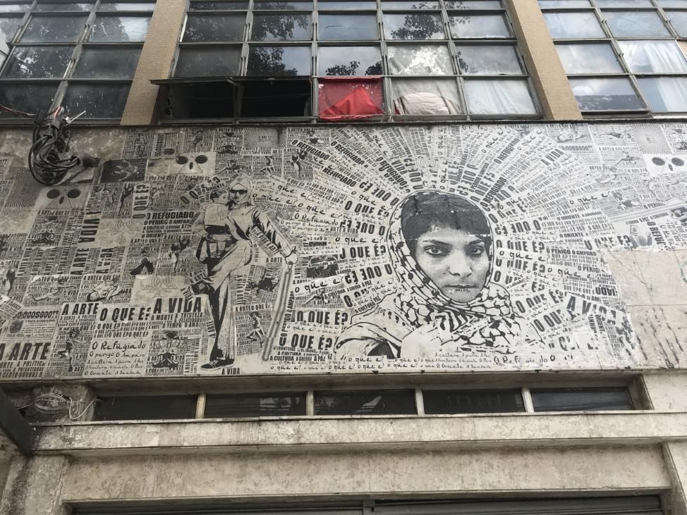 The picture of Laila Khaled on the building [Middle East Monitor]