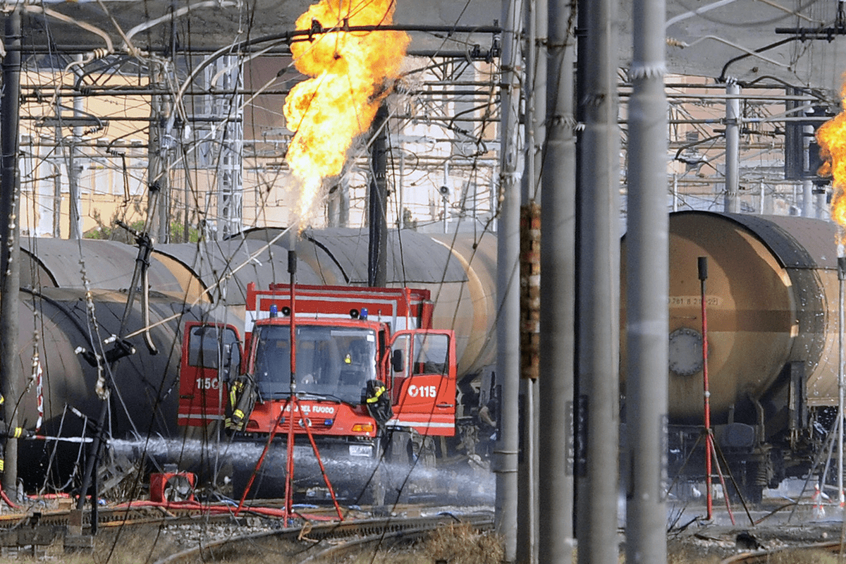 Τα βυτιοφόρα καυσίμων από την Αλβανία «παραβιάζουν τις κυρώσεις της Συρίας» – Μέση Ανατολή Monitor