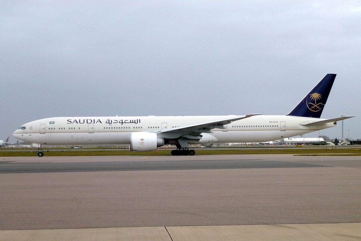 Boeing 777-300 part of the Saudia fleet [John Taggart/Wikimedia] 