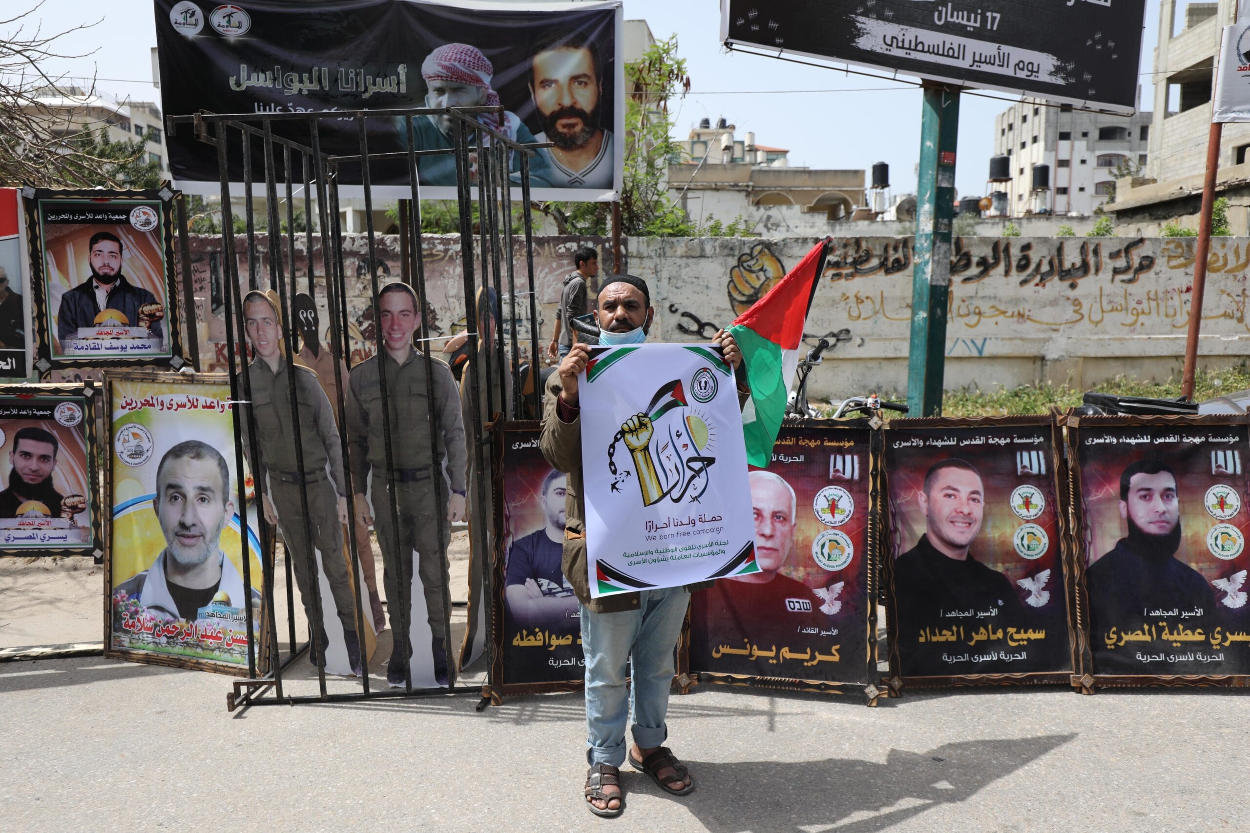 Gaza marks Palestinian Prisoners’ Day – Middle East Monitor