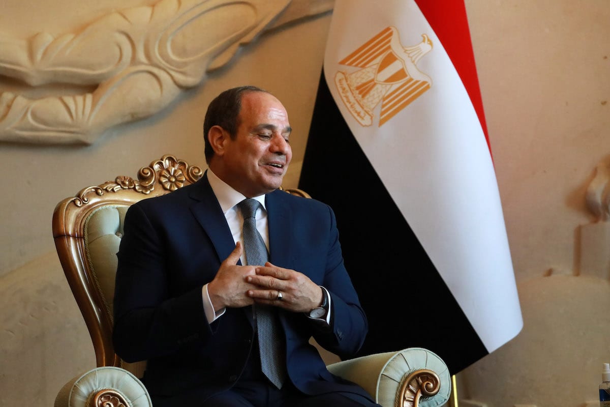 Egyptian President Abdel Fattah el-Sisi chats with President of Iraq, Barham Salih (not seen) following an official welcoming ceremony at Baghdad Airport in Baghdad, Iraq on June 27, 2021 [Murtadha Al-Sudani/Anadolu Agency]
