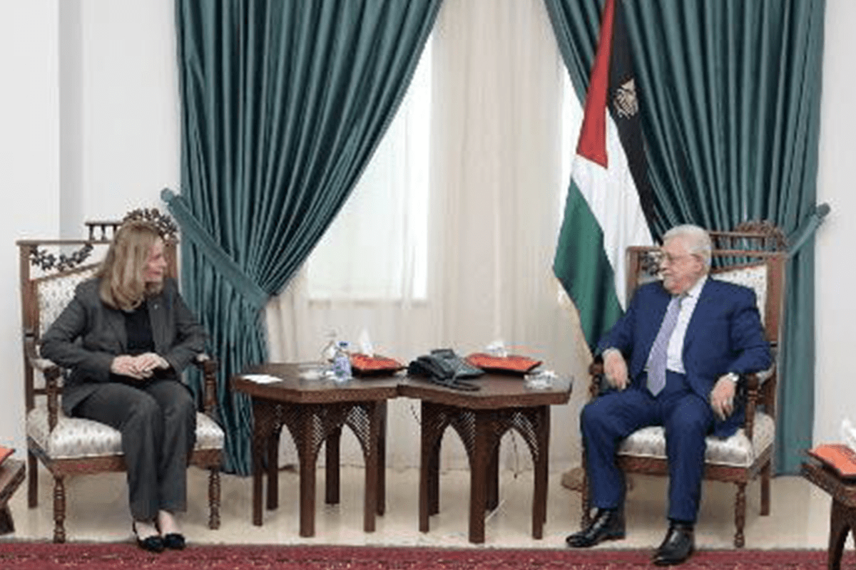 Palestinian President Mahmoud Abbas met with the new British Consul to Palestine, Diane Corner, at the Presidential Palace in Ramallah on 9 August 2021 [@PalMissionUK/Twitter]