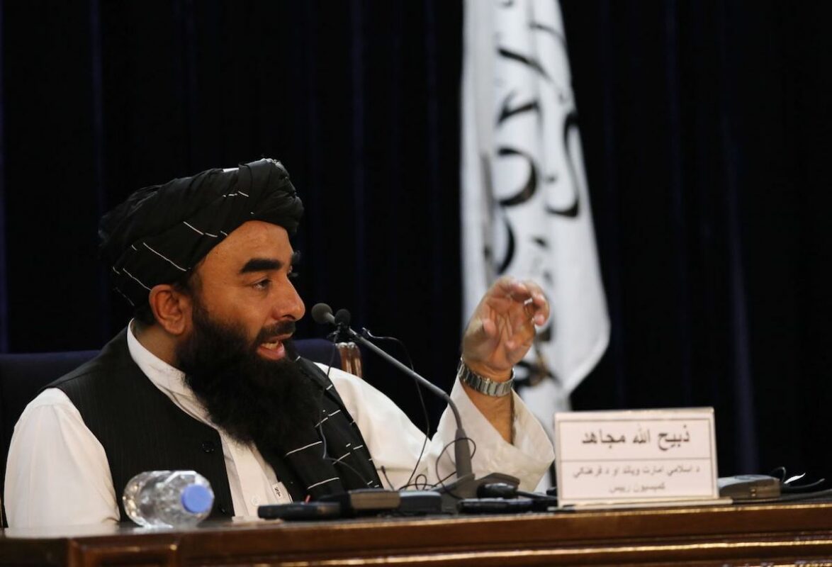 Taliban spokesperson Zabihullah Mujahid holds a press conference in Kabul, Afghanistan on 6 September 2021 [Haroon Sabawoon/Anadolu Agency]