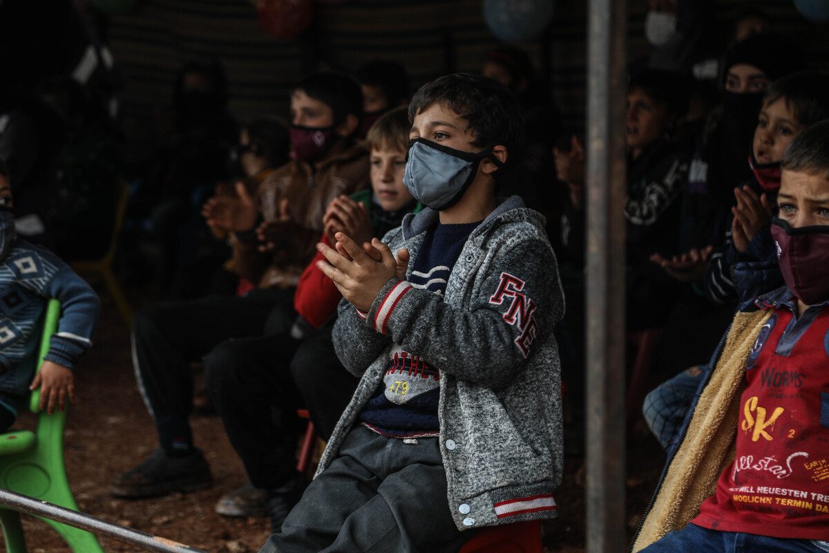 Syrian children at a refugee camp in Idlib, Syria on 20 November 2021 [İzzettin Kasım/Anadolu Agency]