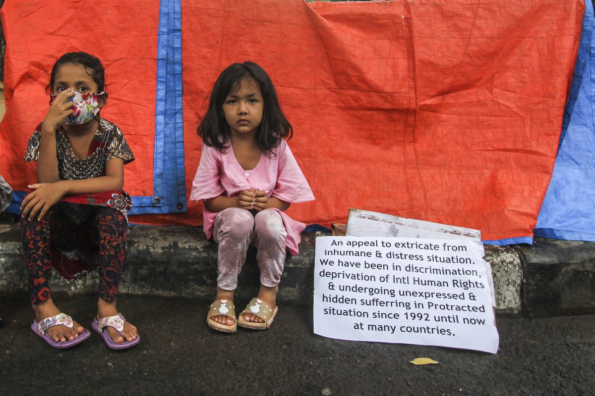 Rohingya refugees hold a demonstration outside United Nations High Commissioner for Refugees (UNHCR) office in Jakarta, Indonesia on November 26, 2021 [Eko Siswono Toyudho/Anadolu Agency]